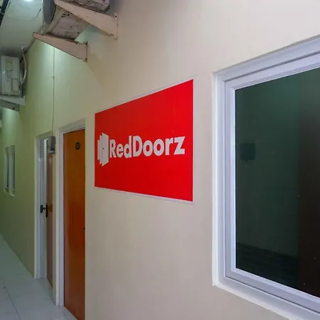 RedDoorz @ Kawasan Industri Candi Semarang-2